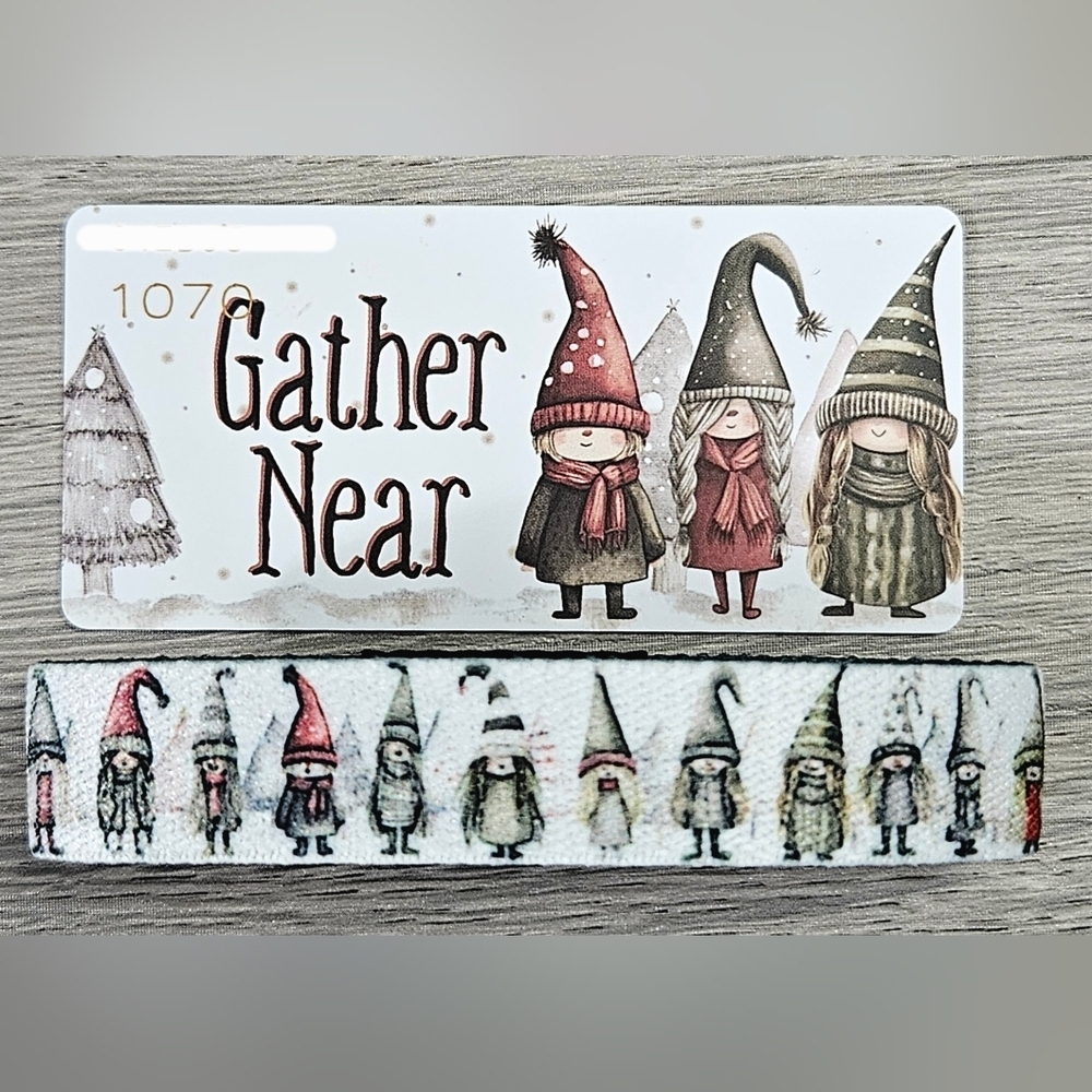 ZOX "GATHER NEAR" #1070 INTERACTIVE NEW MEDIUM ELF COLLECTIBLE WRISTBAND - Picture 1 of 4